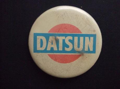 Datsun auto logo